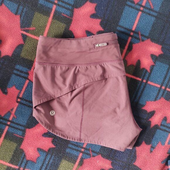 Lululemon Athletica Speed Up Short 2.5" Running Short in Cassis (Size 8) - Picture 3 of 12